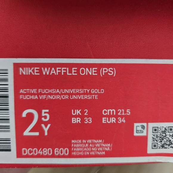 Kids Nike Waffle One Sneakers, 2.5 - Picture 8 of 14